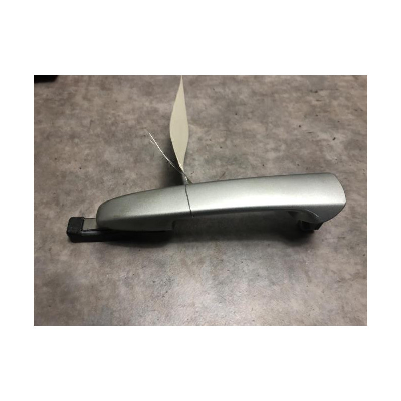 Poignee porte laterale droit MAZDA 5 1 PHASE 1 d’occasion