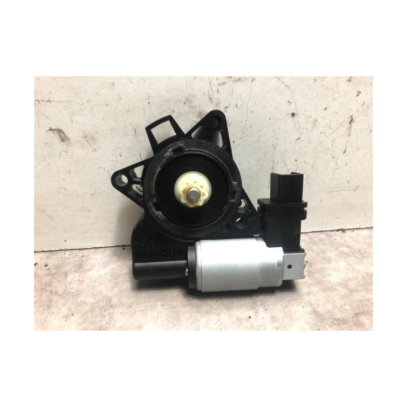 Moteur leve vitre arriere droit MAZDA 5 1 PHASE 1 d’occasion