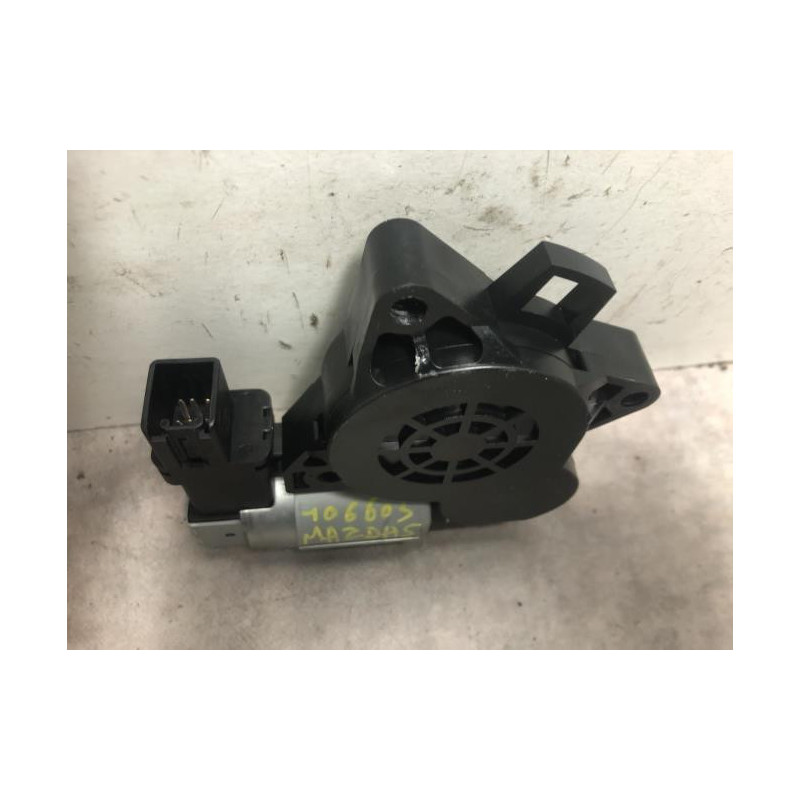 Moteur leve vitre arriere droit MAZDA 5 1 PHASE 1 d’occasion