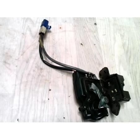 Serrure TOYOTA COROLLA VERSO 2 PHASE 1 d’occasion
