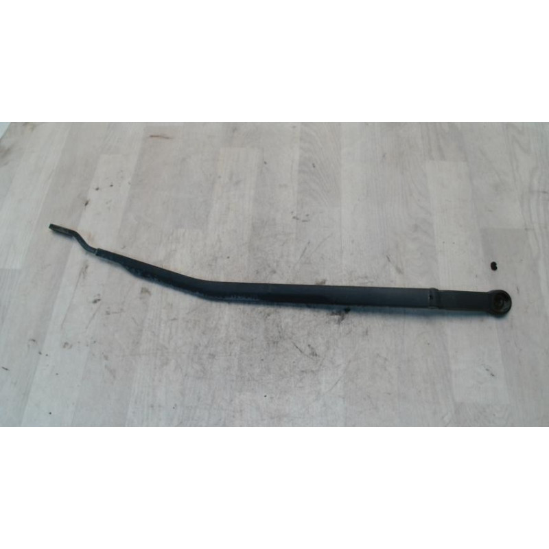 Bras essuie glace avant droit NISSAN PRIMERA 3 d’occasion