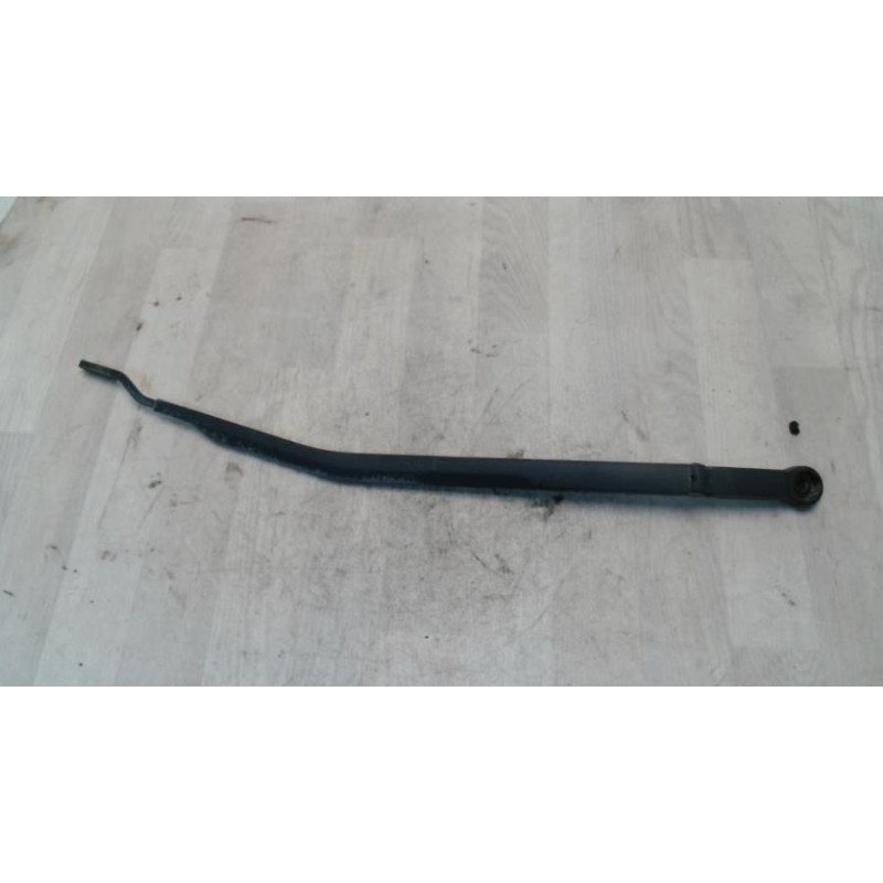 Bras essuie glace avant droit NISSAN PRIMERA 3 d’occasion