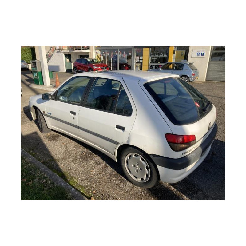Poignee interieur avant gauche PEUGEOT 306 PHASE 2 d’occasion