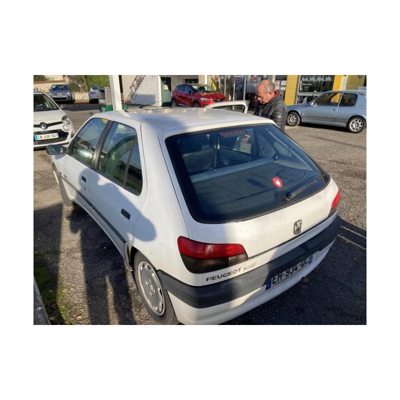 Poignee interieur avant gauche PEUGEOT 306 PHASE 2 d’occasion