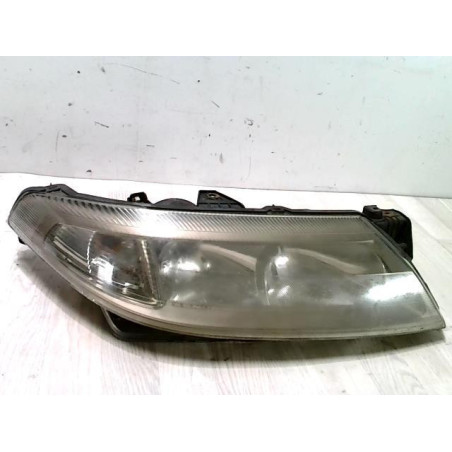Optique avant principal droit (feux)(phare) RENAULT LAGUNA 2 PHASE 1 BREAK d’occasion