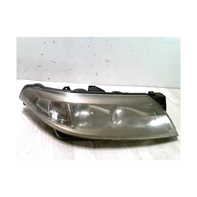 Optique avant principal droit (feux)(phare) RENAULT LAGUNA 2 PHASE 1 BREAK d’occasion