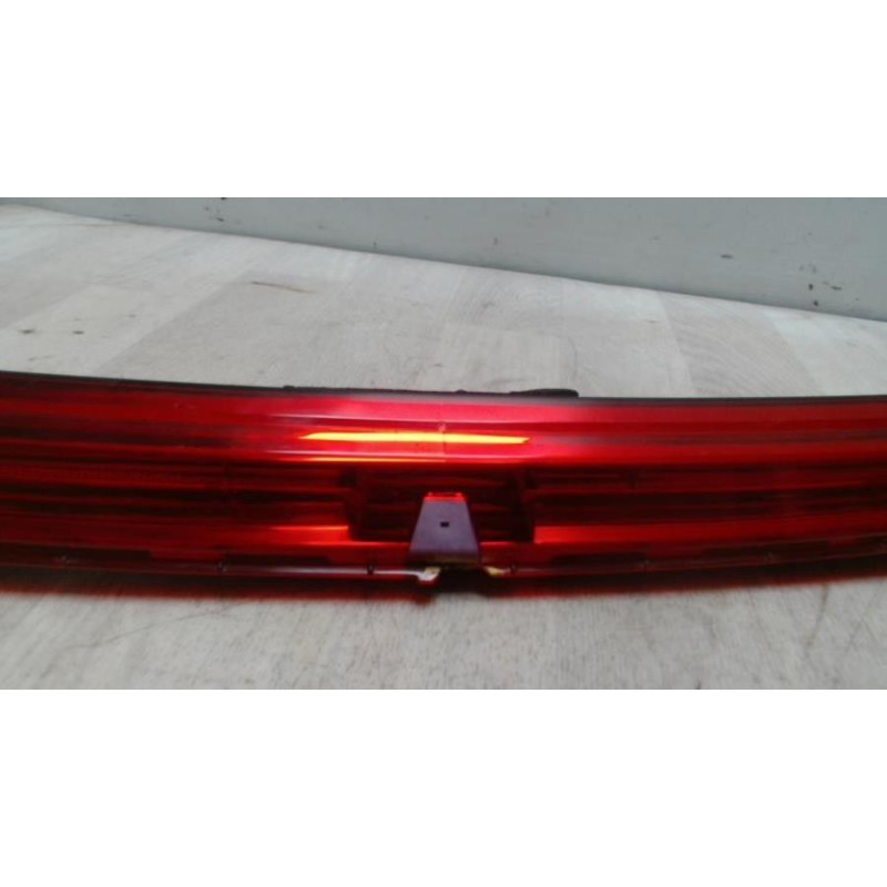 Feu arriere stop central CITROEN C4 PICASSO 1 d’occasion