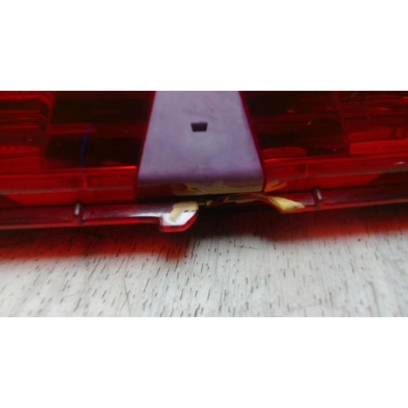 Feu arriere stop central CITROEN C4 PICASSO 1 d’occasion