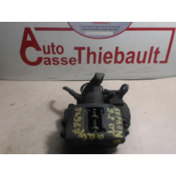 Fusee arriere gauche RENAULT SAFRANE PH2 BERLINE 2.2 DT d’occasion