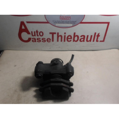 Fusee arriere gauche RENAULT SAFRANE PH2 BERLINE 2.2 DT d’occasion