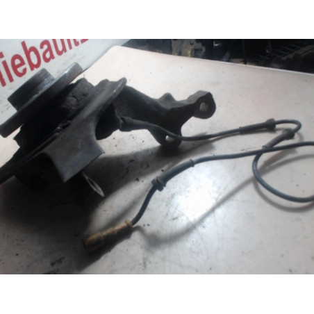 Fusee avant gauche RENAULT  d’occasion