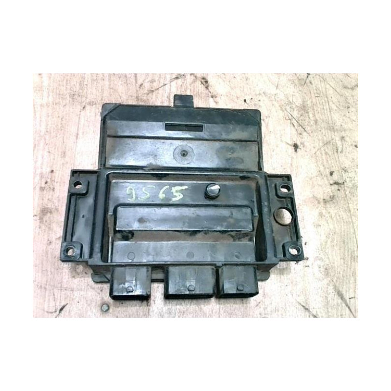 Calculateur moteur RENAULT CLIO 2 PHASE 2 d’occasion