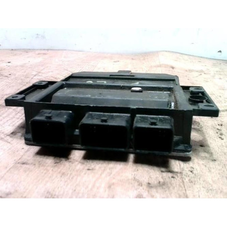 Calculateur moteur RENAULT CLIO 3 PHASE 1 d’occasion