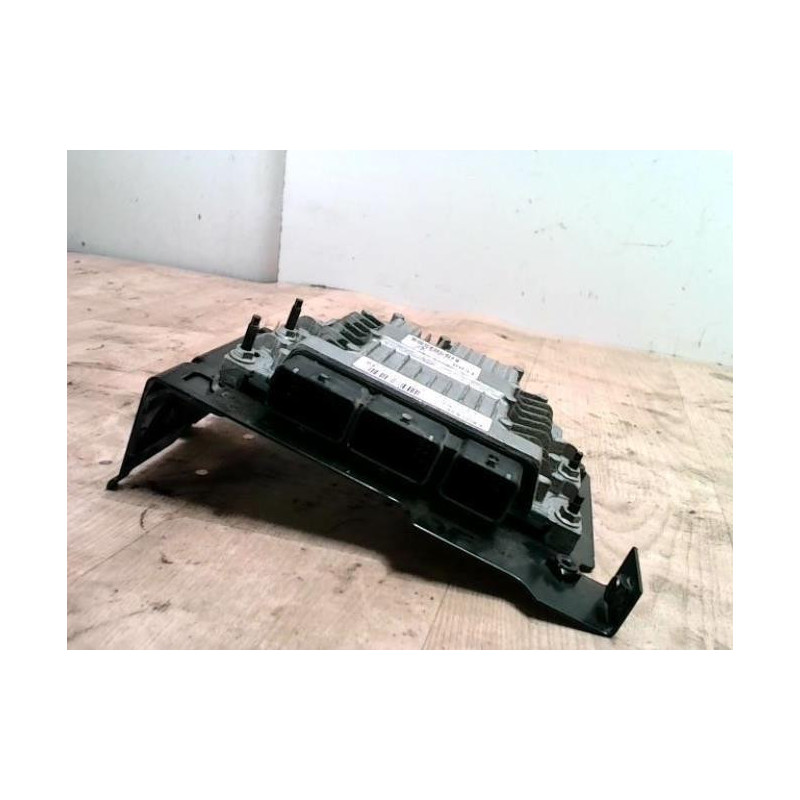 Calculateur moteur RENAULT SCENIC 1 PHASE 2 d’occasion