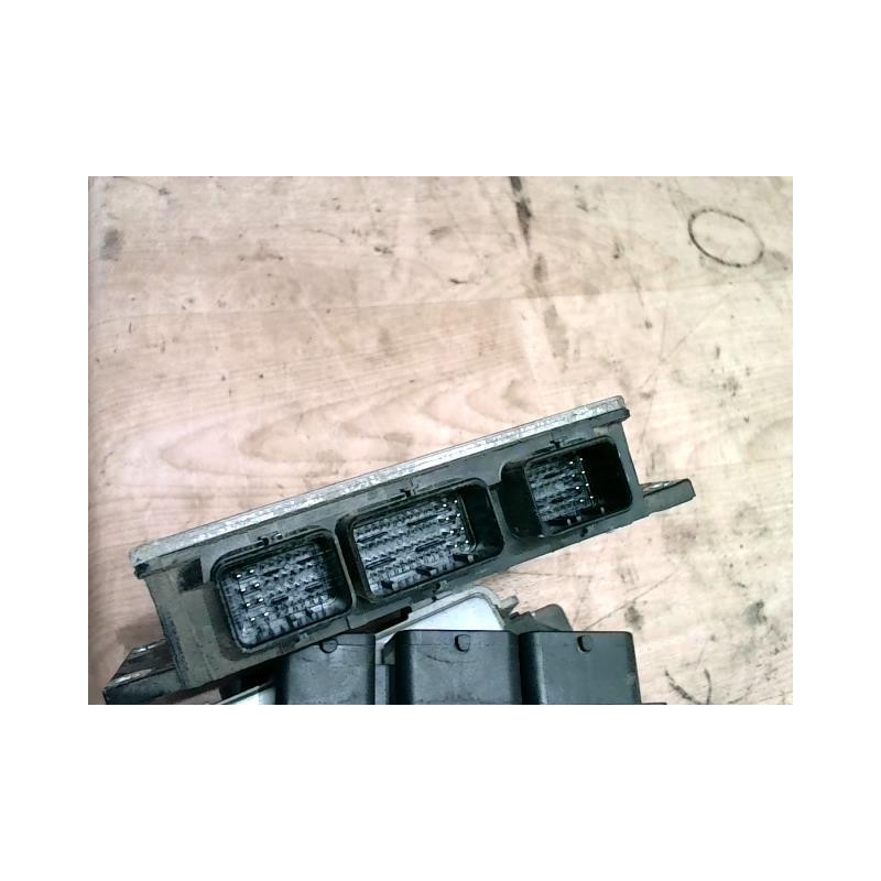 Calculateur moteur RENAULT SCENIC 1 PHASE 2 d’occasion