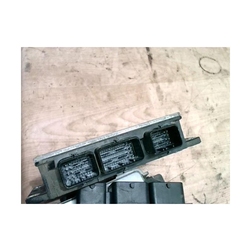 Calculateur moteur RENAULT SCENIC 1 PHASE 2 d’occasion