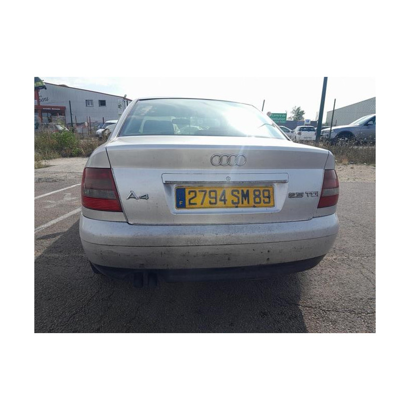 Feu arriere principal droit (feux) AUDI A4 1 PHASE 1 d’occasion