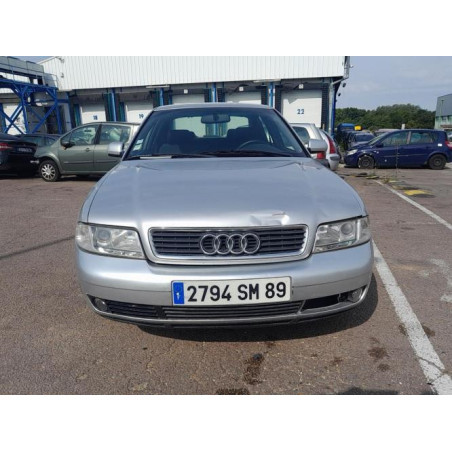 Feu arriere principal droit (feux) AUDI A4 1 PHASE 1 d’occasion