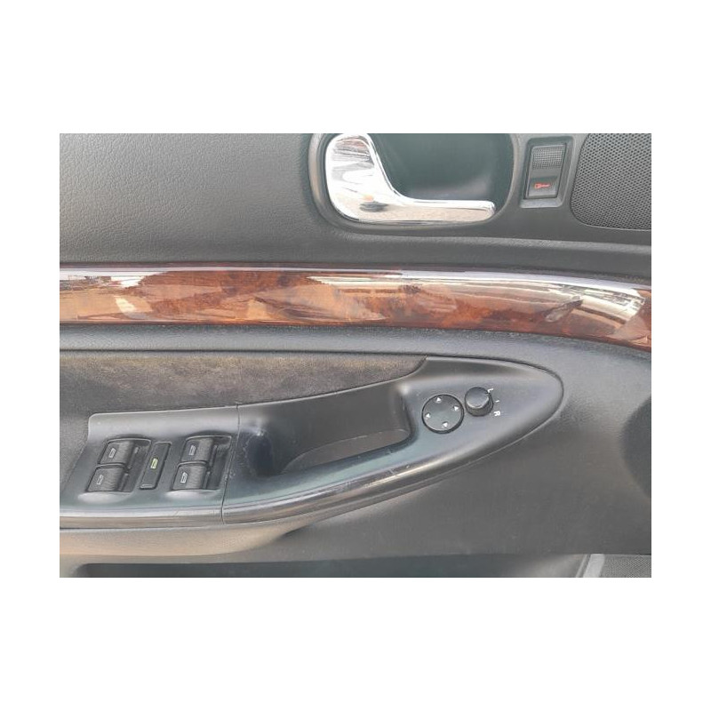 Feu arriere principal droit (feux) AUDI A4 1 PHASE 1 d’occasion
