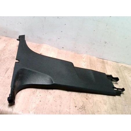 Garniture porte avant droite PEUGEOT 308 2 PHASE 1 d’occasion