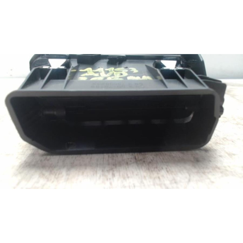 Aerateur tableau de bord avant droit PEUGEOT 308 2 PHASE 1 d’occasion