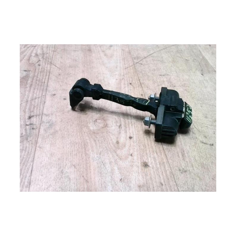Tirant de porte avant droit RENAULT CLIO 4 PHASE 1 d’occasion