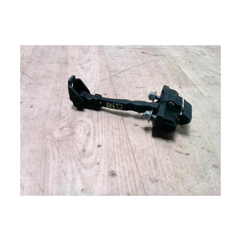 Tirant de porte avant droit RENAULT CLIO 4 PHASE 1 d’occasion