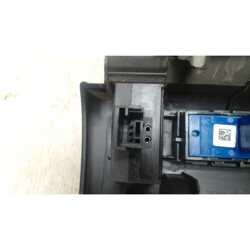 Commande de reglage hauteur de phare PEUGEOT 308 2 PHASE 1 d’occasion