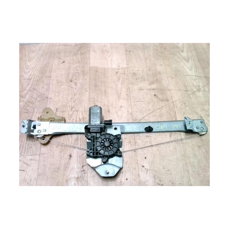Moteur leve vitre avant droit RENAULT CLIO 4 PHASE 1 d’occasion