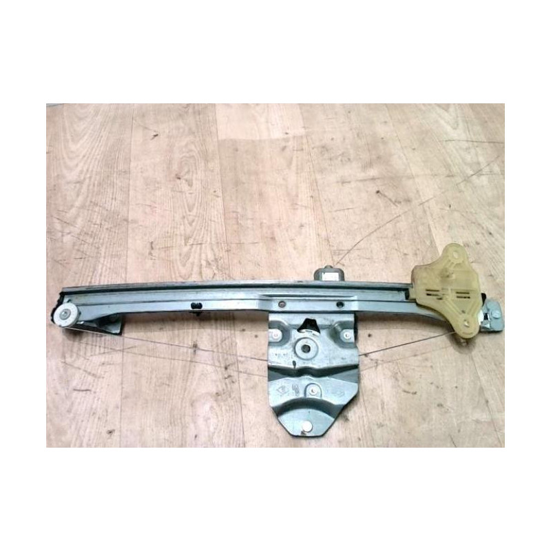 Moteur leve vitre avant droit RENAULT CLIO 4 PHASE 1 d’occasion