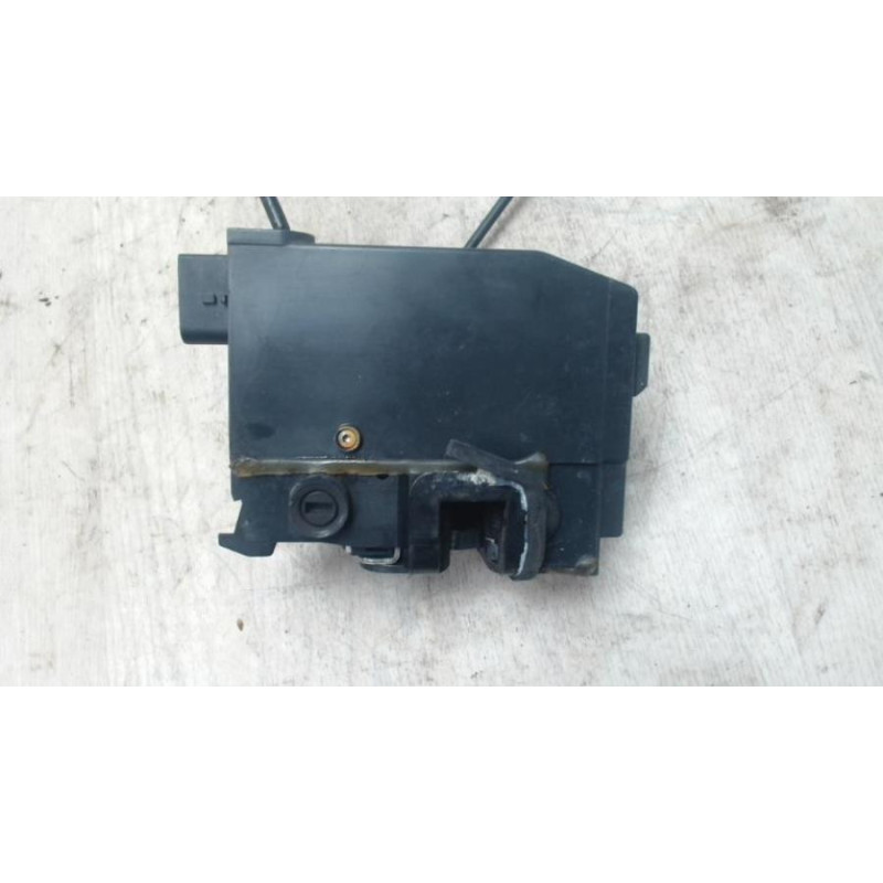 Serrure de porte laterale droite PEUGEOT 308 2 PHASE 1 d’occasion
