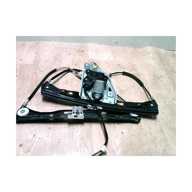 Moteur leve vitre avant droit MERCEDES CLASSE C 203 COUPE SPORT PHASE 1 d’occasion