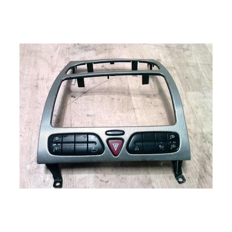 Facade autoradio MERCEDES CLASSE C 203 COUPE SPORT PHASE 1 d’occasion