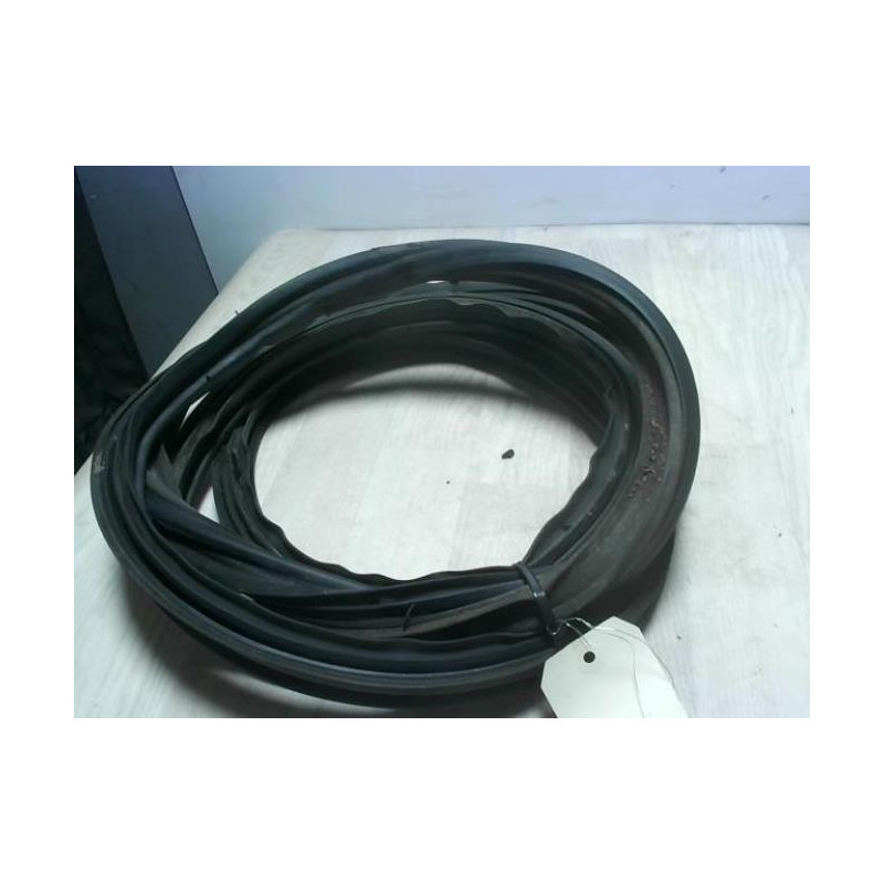 Joint de coffre HYUNDAI TUCSON 1 d’occasion