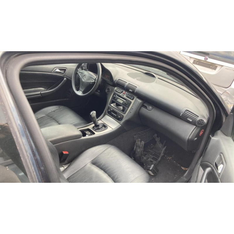 Soufflet de levier de vitesse MERCEDES CLASSE C 203 COUPE SPORT PHASE 1 d’occasion