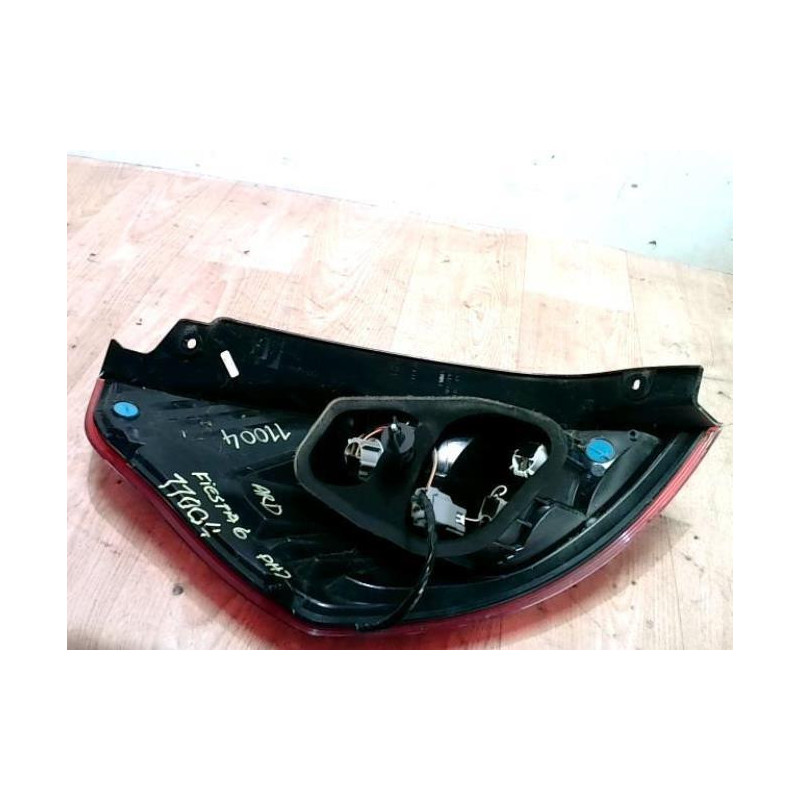 Feu arriere principal droit (feux) FORD FIESTA 6 PHASE 2 d’occasion