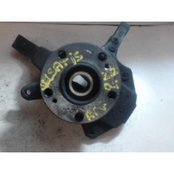 Fusee avant gauche RENAULT VELSATIS d’occasion