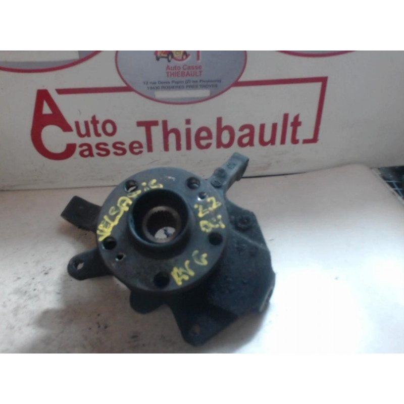 Fusee avant gauche RENAULT VELSATIS d’occasion