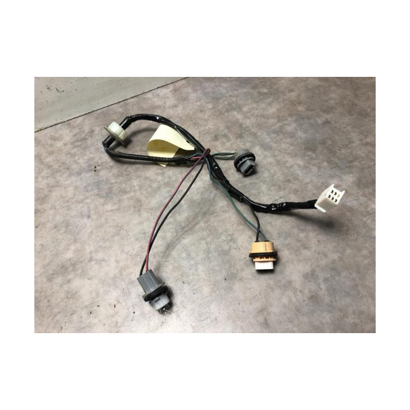 Platine feu arriere droit MAZDA 5 1 PHASE 1 d’occasion