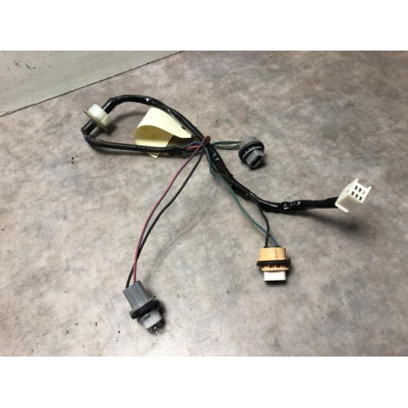 Platine feu arriere droit MAZDA 5 1 PHASE 1 d’occasion
