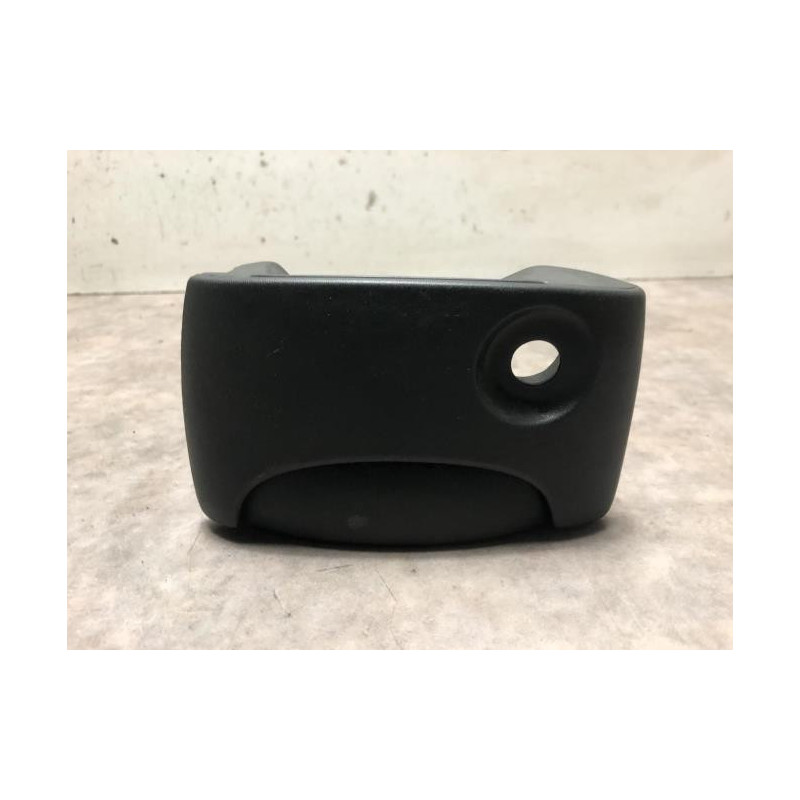 Poignee porte laterale droit RENAULT KANGOO 1 PHASE 1 d’occasion