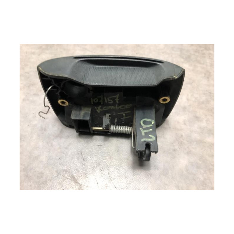 Poignee porte laterale droit RENAULT KANGOO 1 PHASE 1 d’occasion