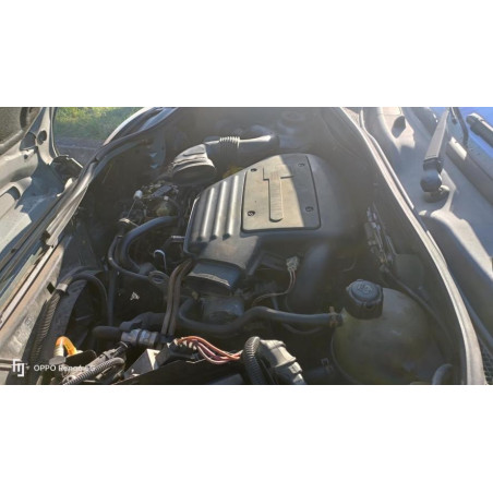 Poignee porte laterale droit RENAULT KANGOO 1 PHASE 1 d’occasion