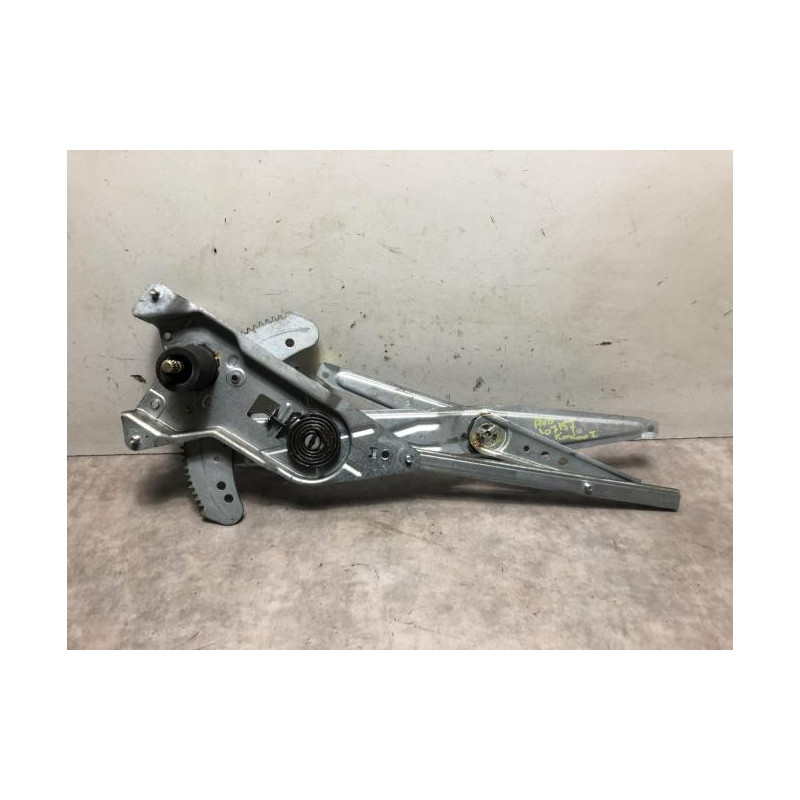 Leve vitre mecanique avant droit RENAULT KANGOO 1 PHASE 1 d’occasion