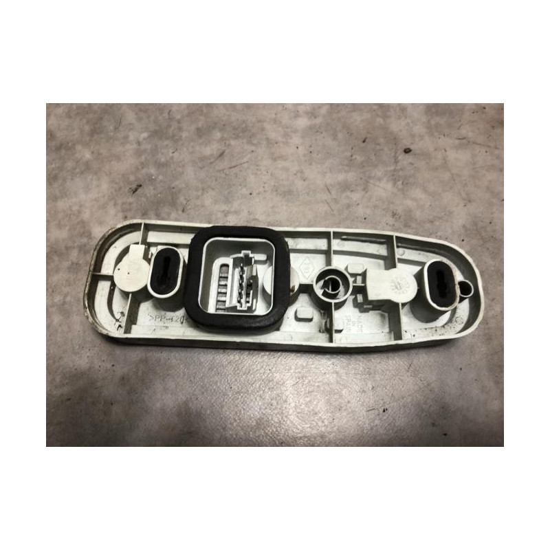 Platine feu arriere droit RENAULT TWINGO 1 PHASE 2 d’occasion