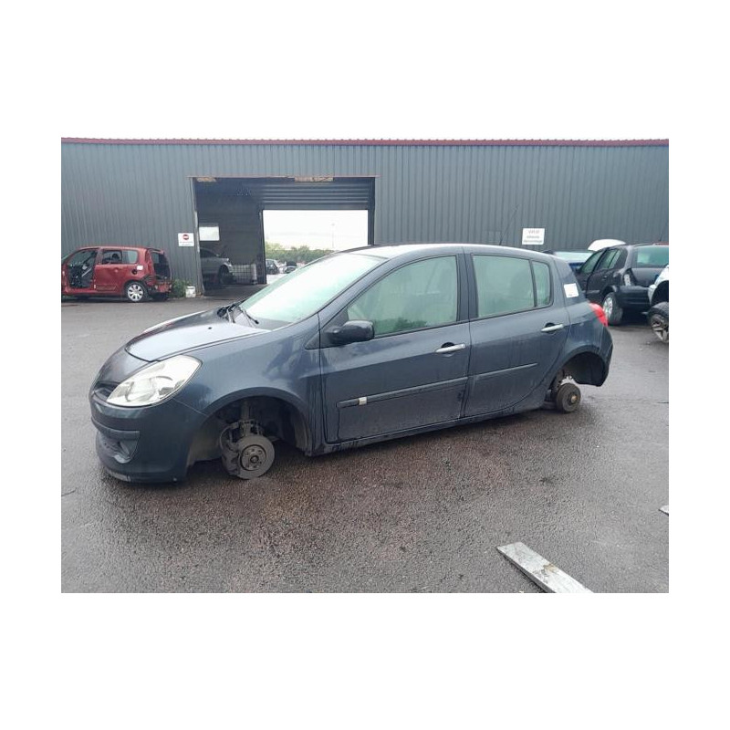 Feu arriere principal droit (feux) RENAULT CLIO 3 PHASE 1 d’occasion