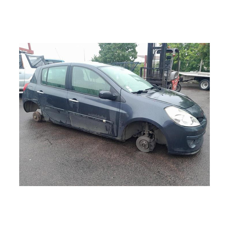 Feu arriere principal droit (feux) RENAULT CLIO 3 PHASE 1 d’occasion
