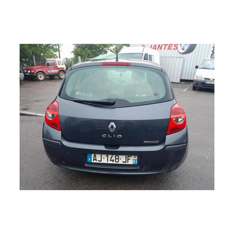 Feu arriere principal droit (feux) RENAULT CLIO 3 PHASE 1 d’occasion