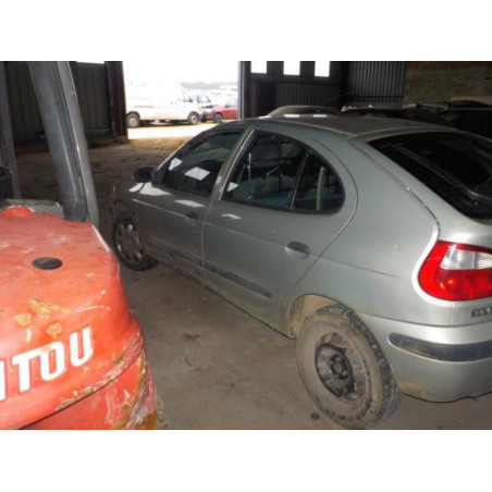 Etrier avant gauche (freinage) RENAULT MEGANE 1 PHASE 2 d’occasion
