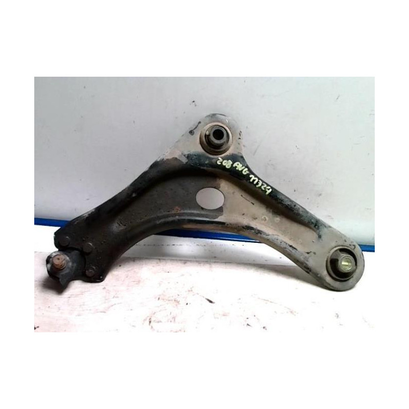 Triangle inferieur avant gauche PEUGEOT 208 1 PHASE 2 d’occasion